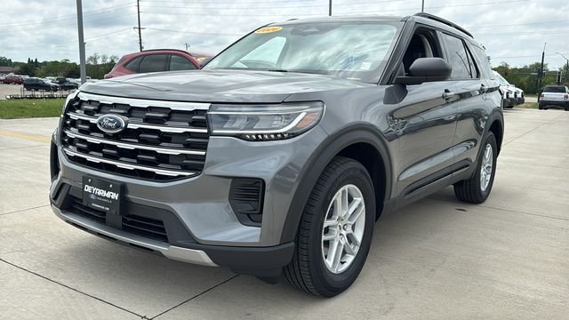 New 2026 Carbonized Gray Metallic Ford Active image 5