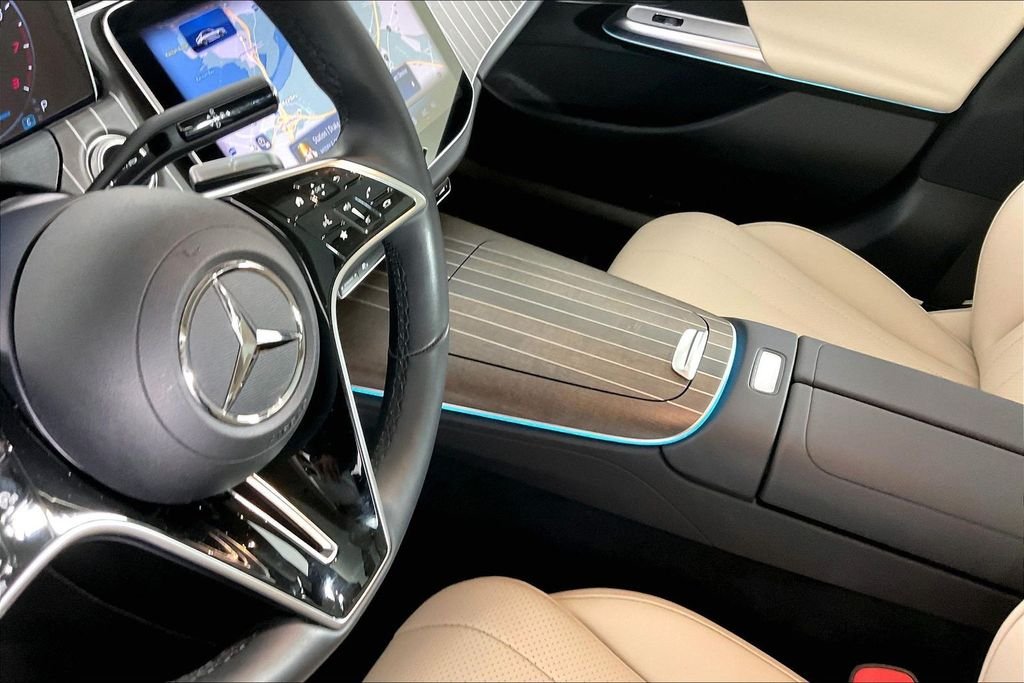 2025 Mercedes-Benz E-Class E350 - Photo 12