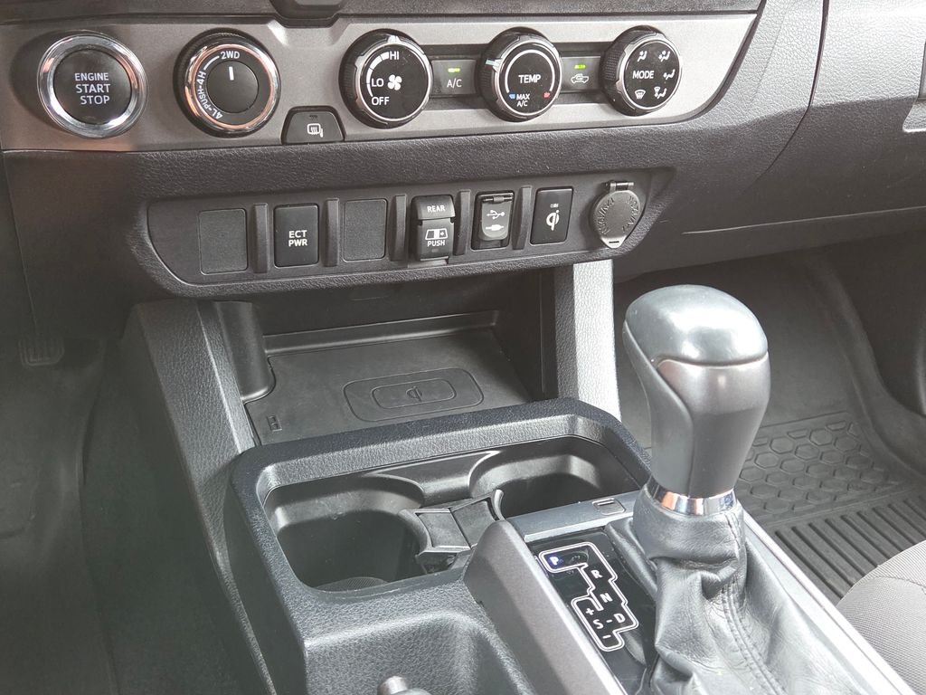 Used 2018 Red Toyota TRD Off-Road image 27