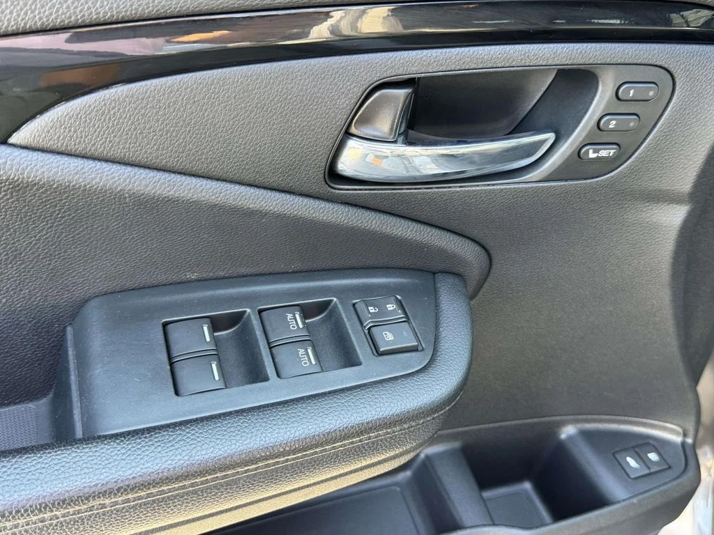 Used 2022 Gray Honda Touring image 28