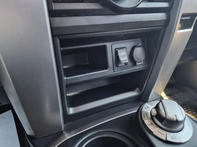 Used 2019 Silver Toyota SR5 Premium image 26