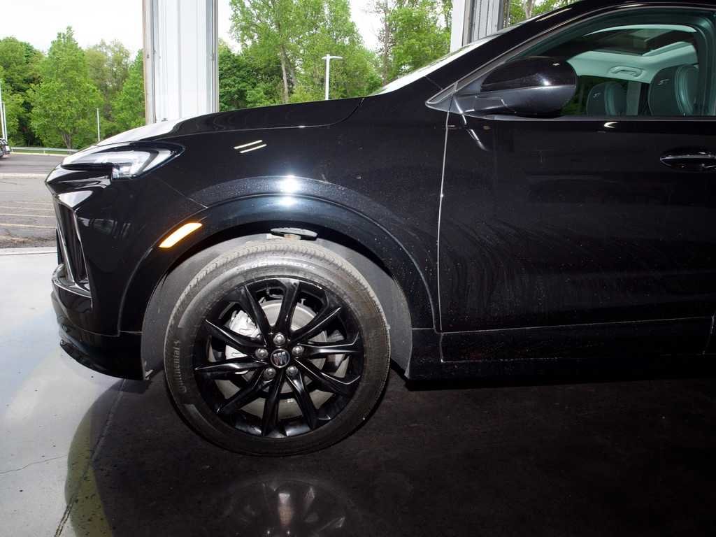 2024 Buick Encore GX Sport Touring - Photo 10
