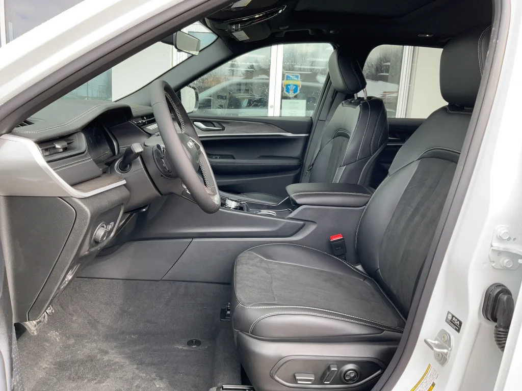 New 2026 Bright White Clearcoat Jeep Altitude 4x4 image 8