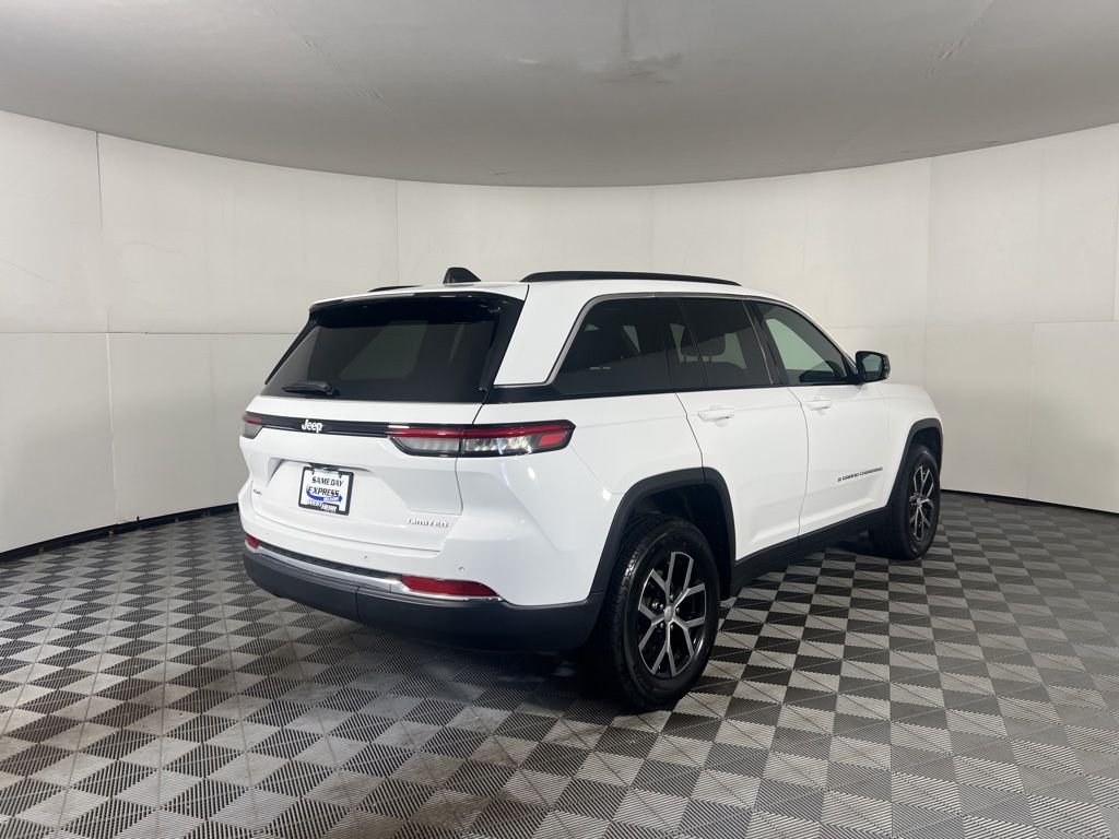 Used 2025 White Jeep Limited image 17