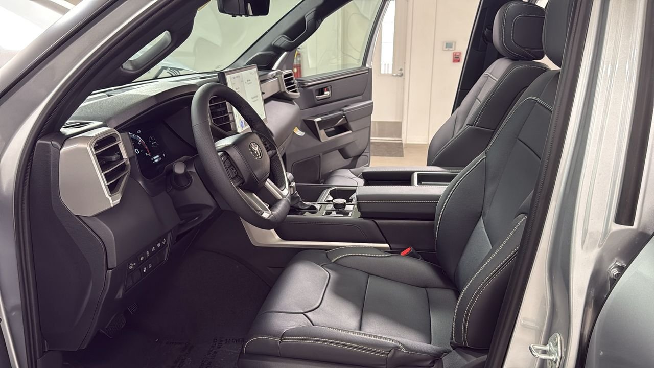2026 Toyota Tundra Limited - Photo 12
