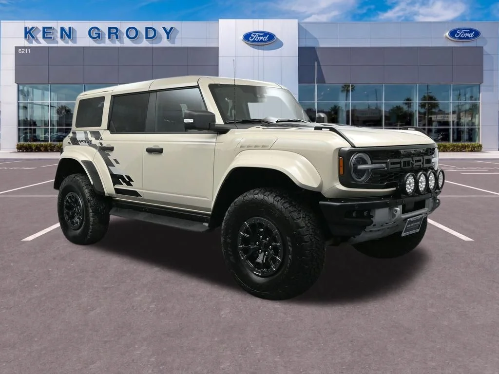 2025 Ford Bronco Raptor 4x4's photo