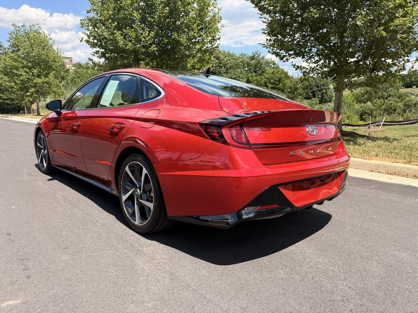 Used 2021 Calypso Red Hyundai SEL Plus image 5