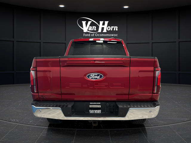 Used 2025 Rapid Red Metallic Tinted Clearcoat Ford Lariat image 6