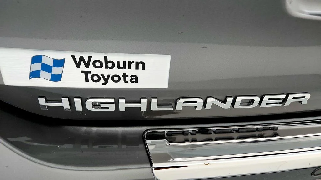 2026 Toyota Highlander Platinum - Photo 13