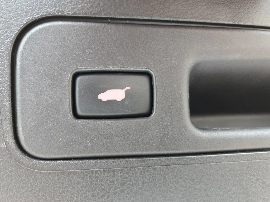 Used 2020 White Acura Technology image 21