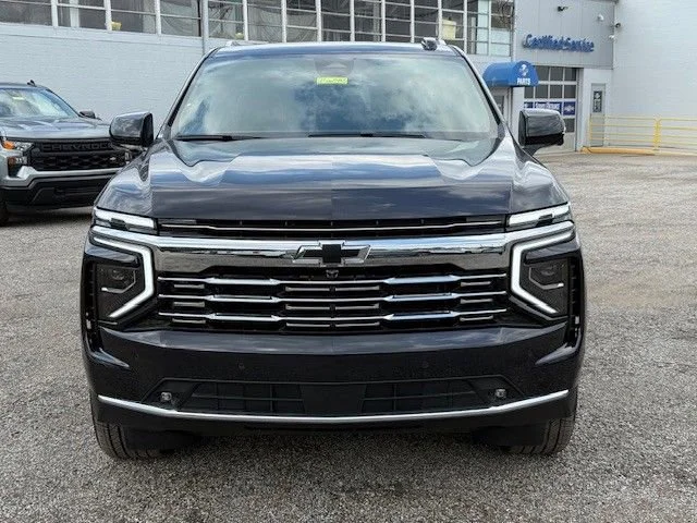 2025 Chevrolet Suburban Premier - Photo 9