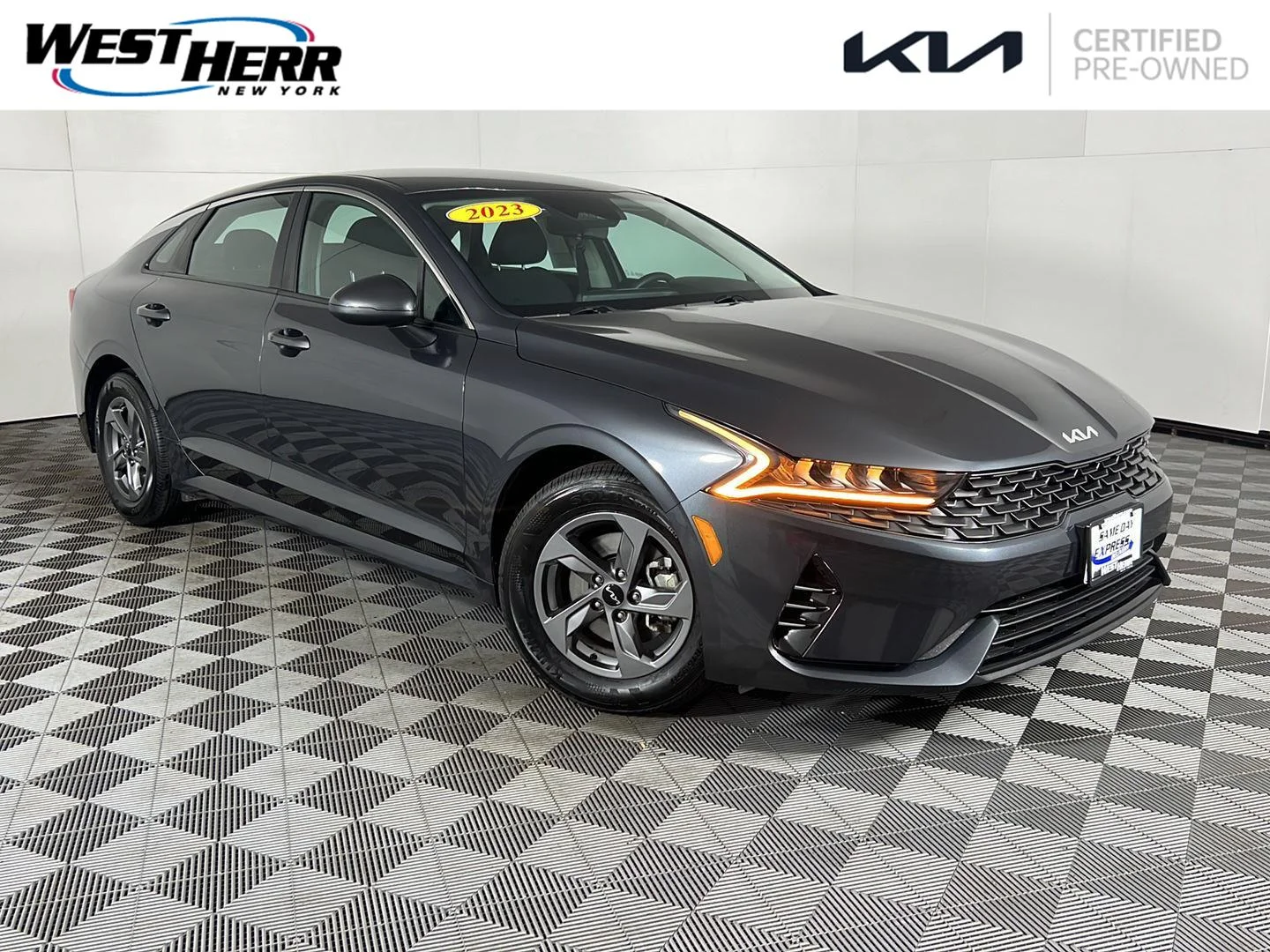 2023 Kia Optima LXS FWD's photo
