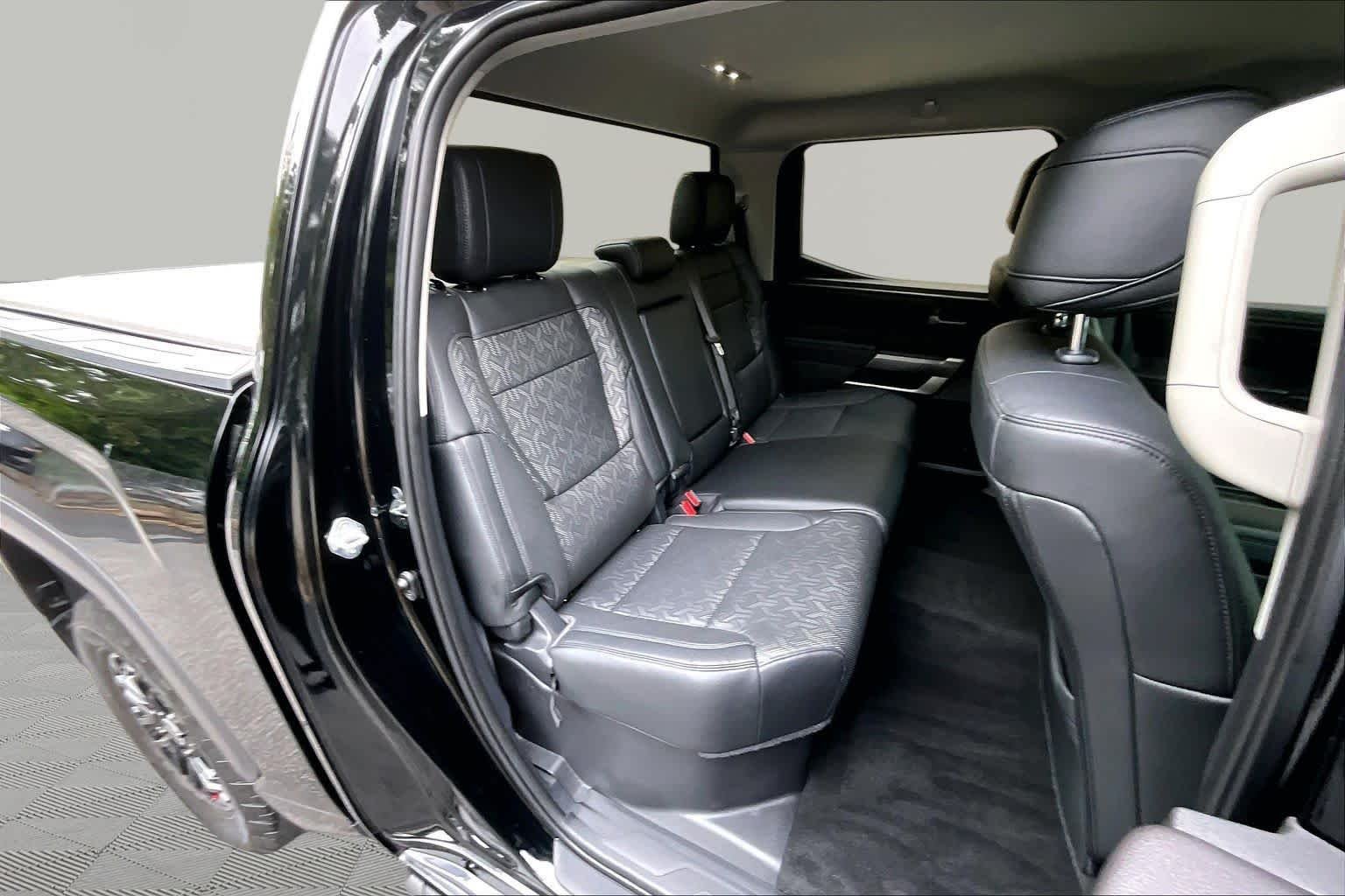 Used 2022 Midnight Black Metallic Toyota SR5 image 20