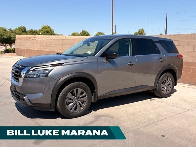 Used 2023 Gray Nissan S image 1