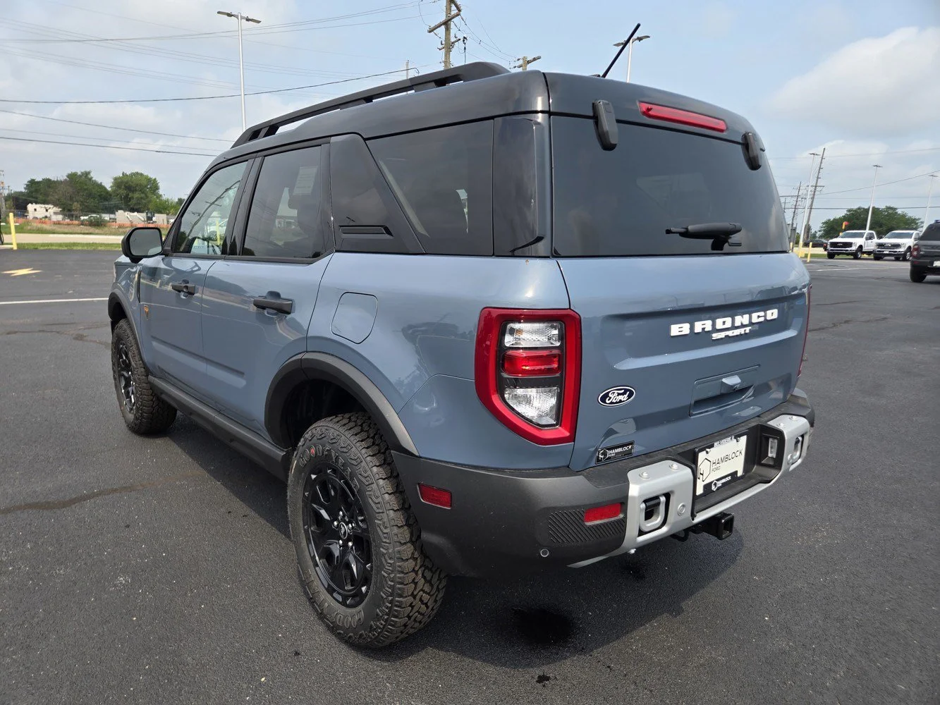 New 2026 Azure Gray Metallic Tri-C Ford Badlands image 5