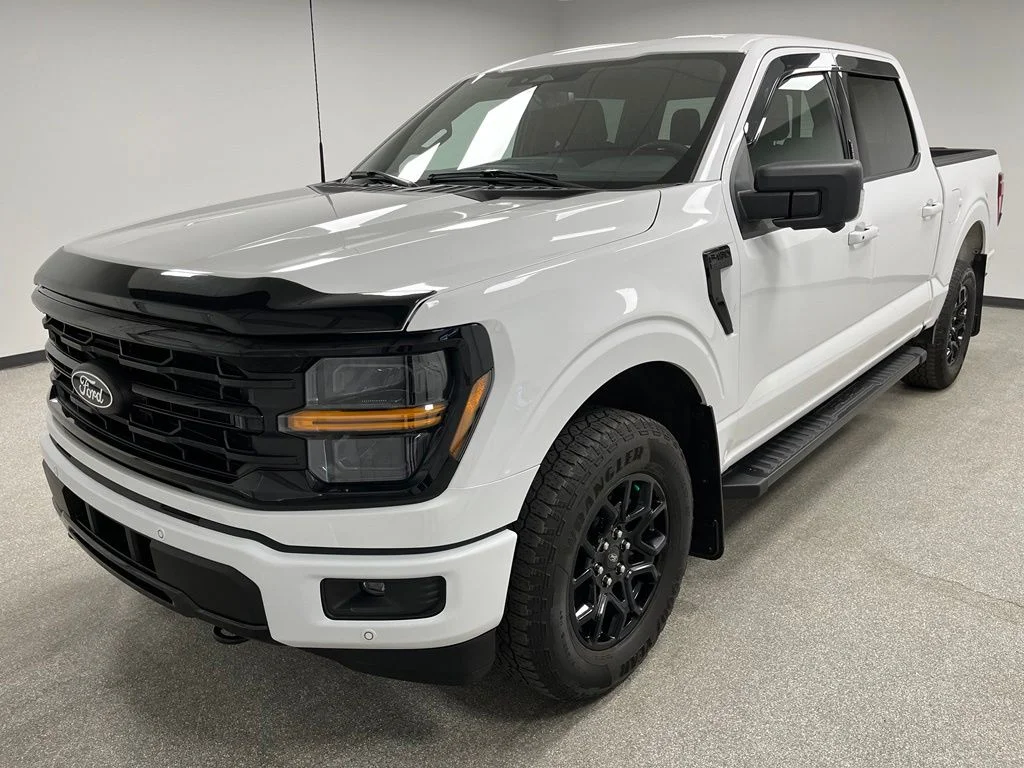 Used 2024 White Ford XLT image 4