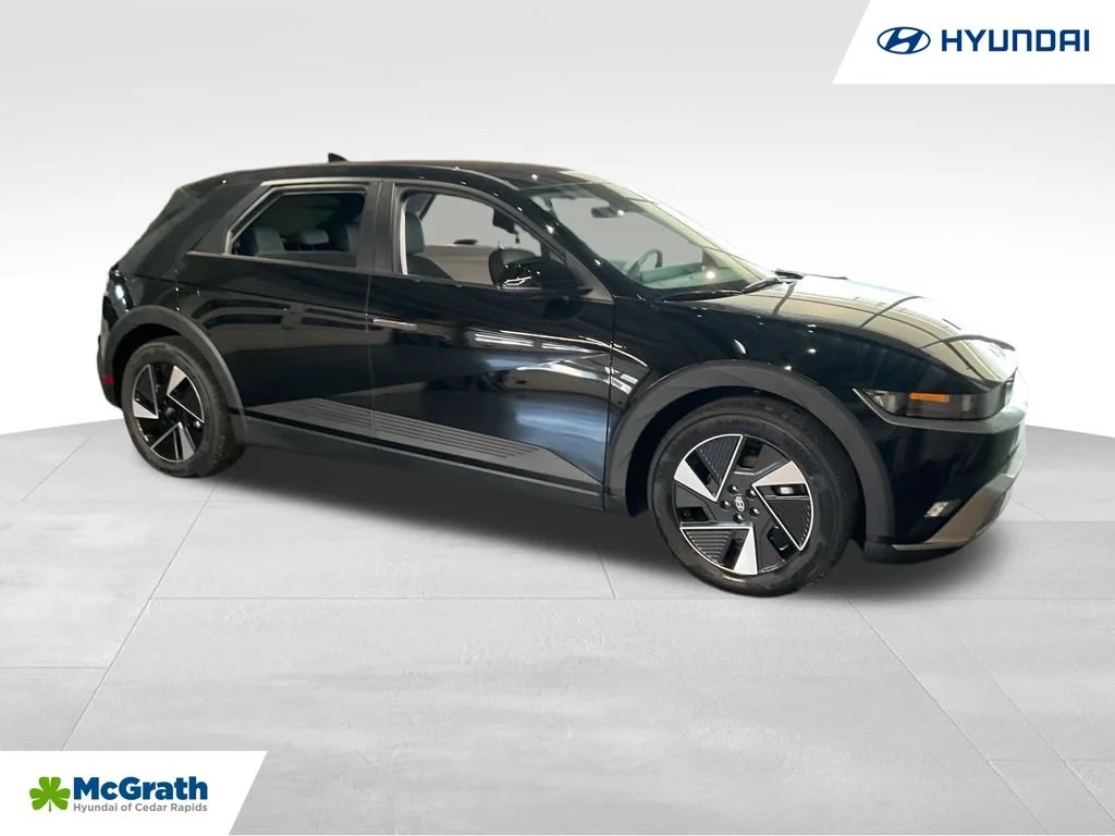 New 2026 Black Hyundai SEL image 1