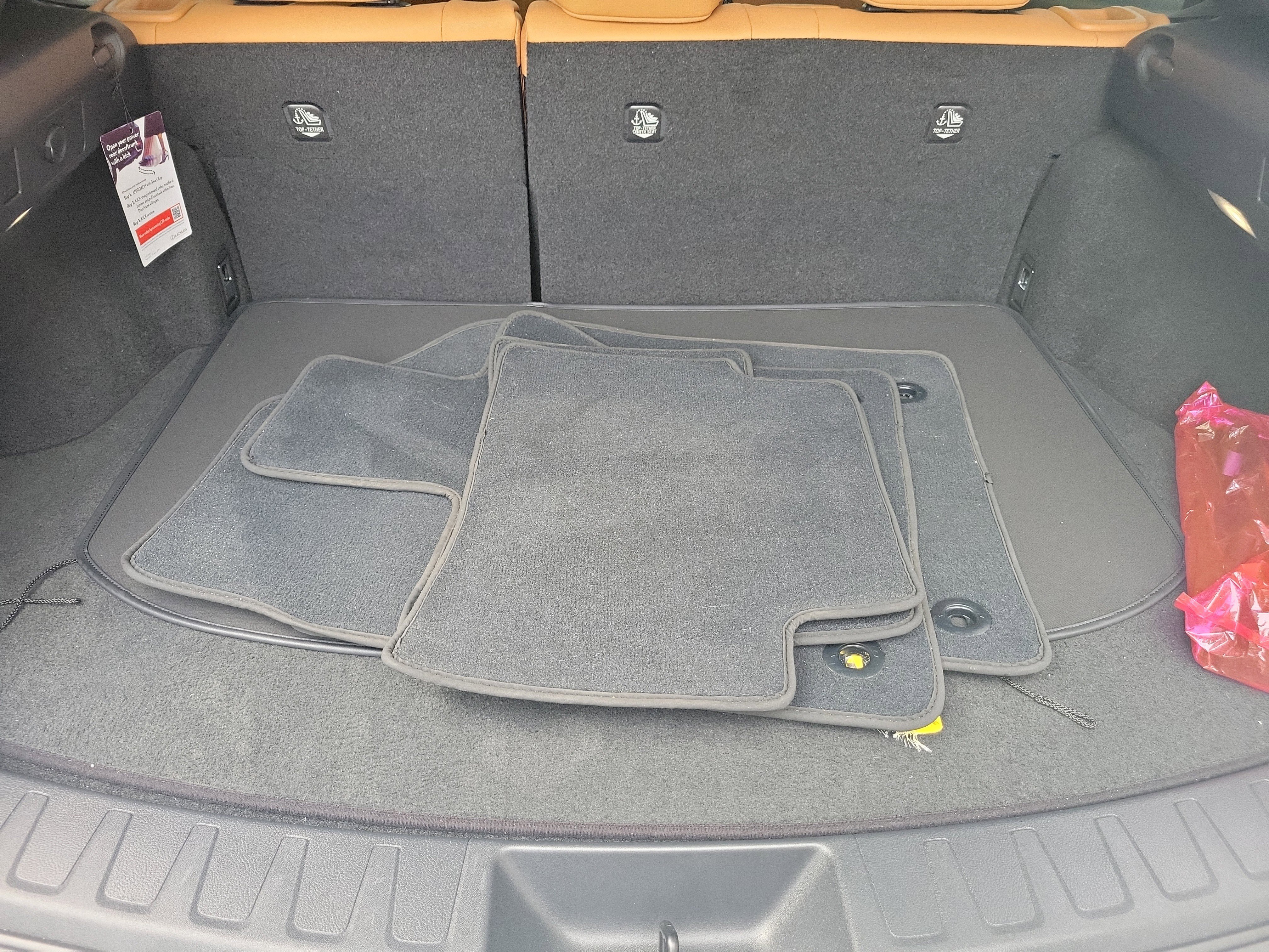 Certified Used 2025 White Pearl Lexus UX 300h Premium image 9