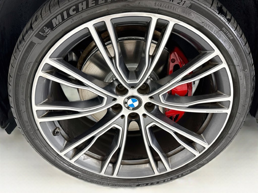 Used 2022 Gray Metallic BMW M40i image 29