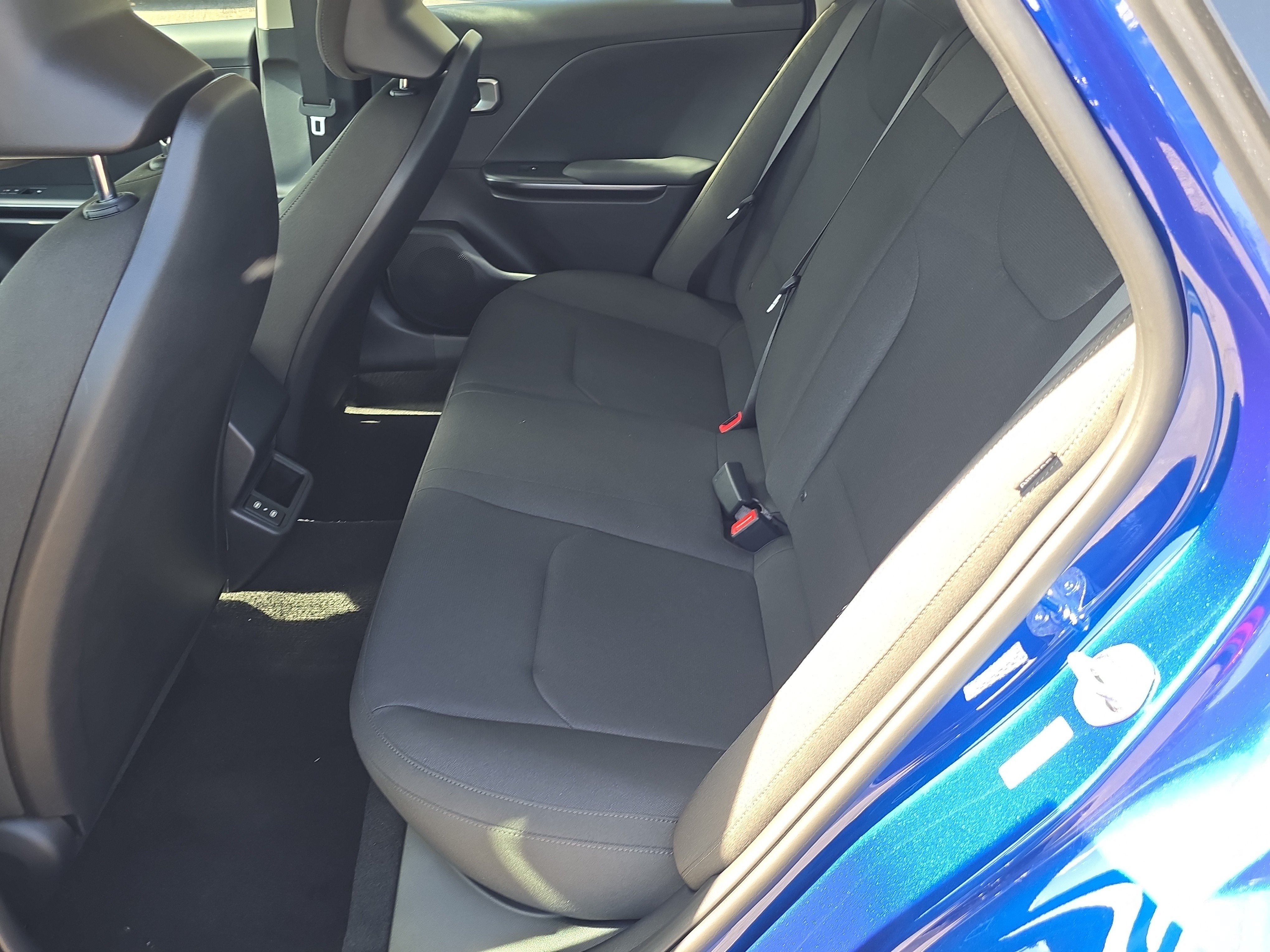 New 2026 Deep Sea Blue Kia LXS image 16