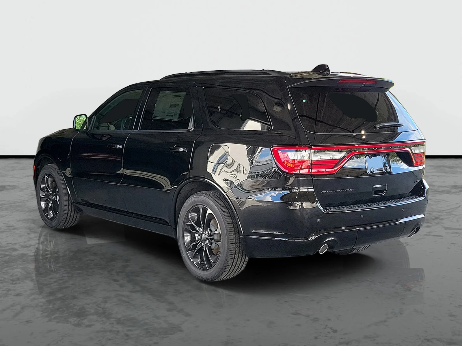 New 2026 Diamond Black Clear-Coat Exterior Paint Dodge GT image 2