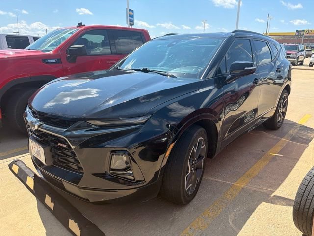 Used 2022 BLACK Chevrolet RS image 3