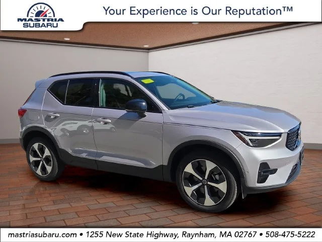 2026 Volvo XC40 B5 Plus