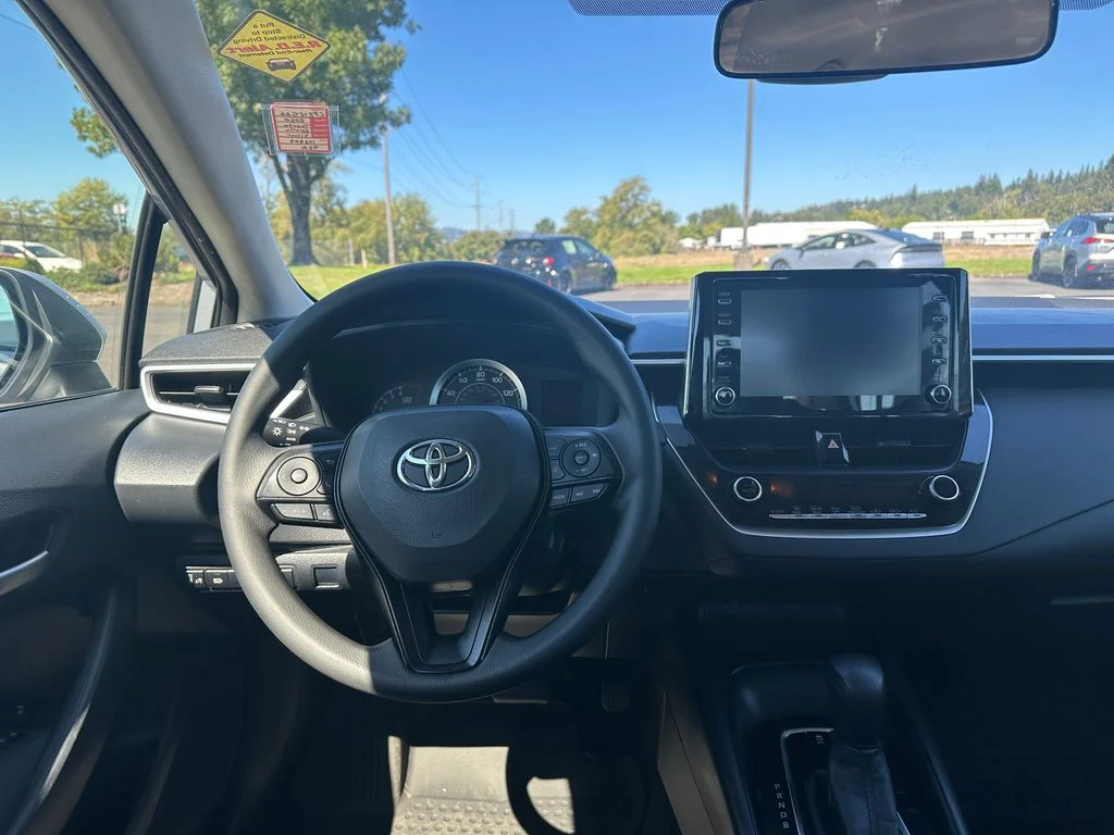Used 2020 Silver Toyota LE image 15