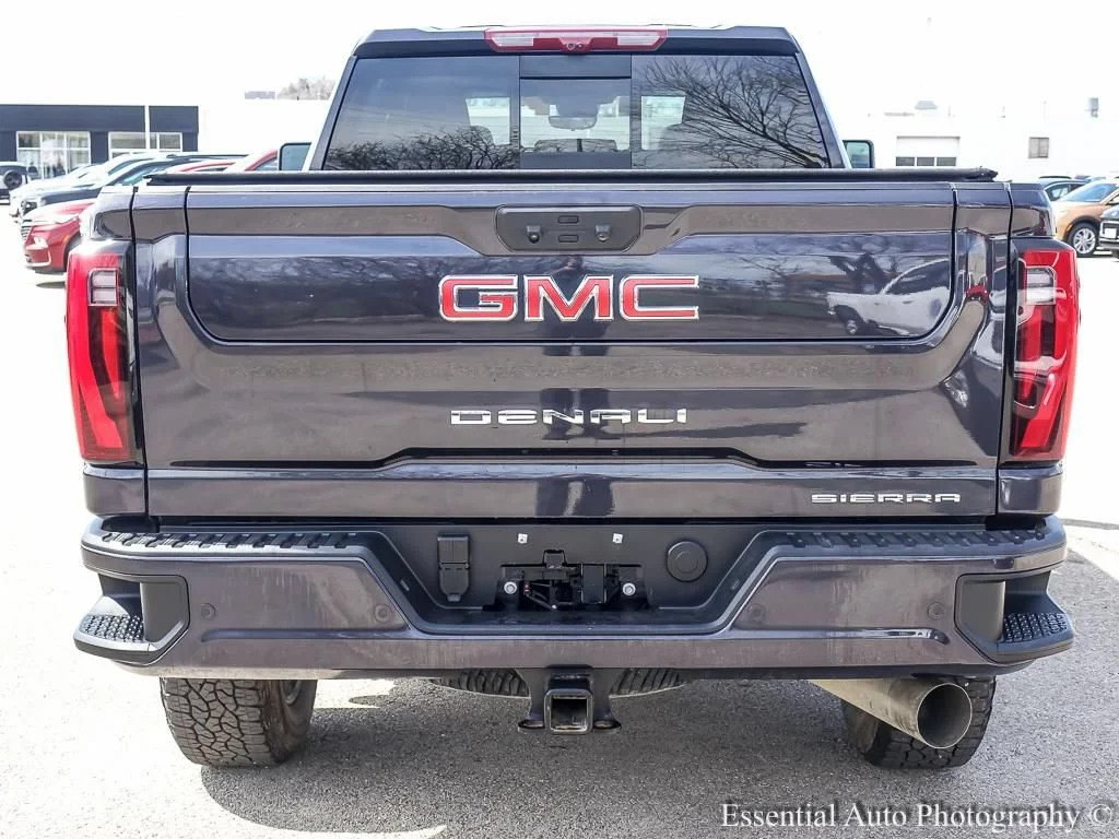 Used 2025 Titanium Rush Metallic GMC Denali image 7