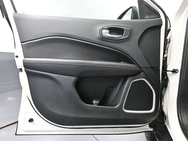 2018 Jeep Compass Latitude - Photo 19