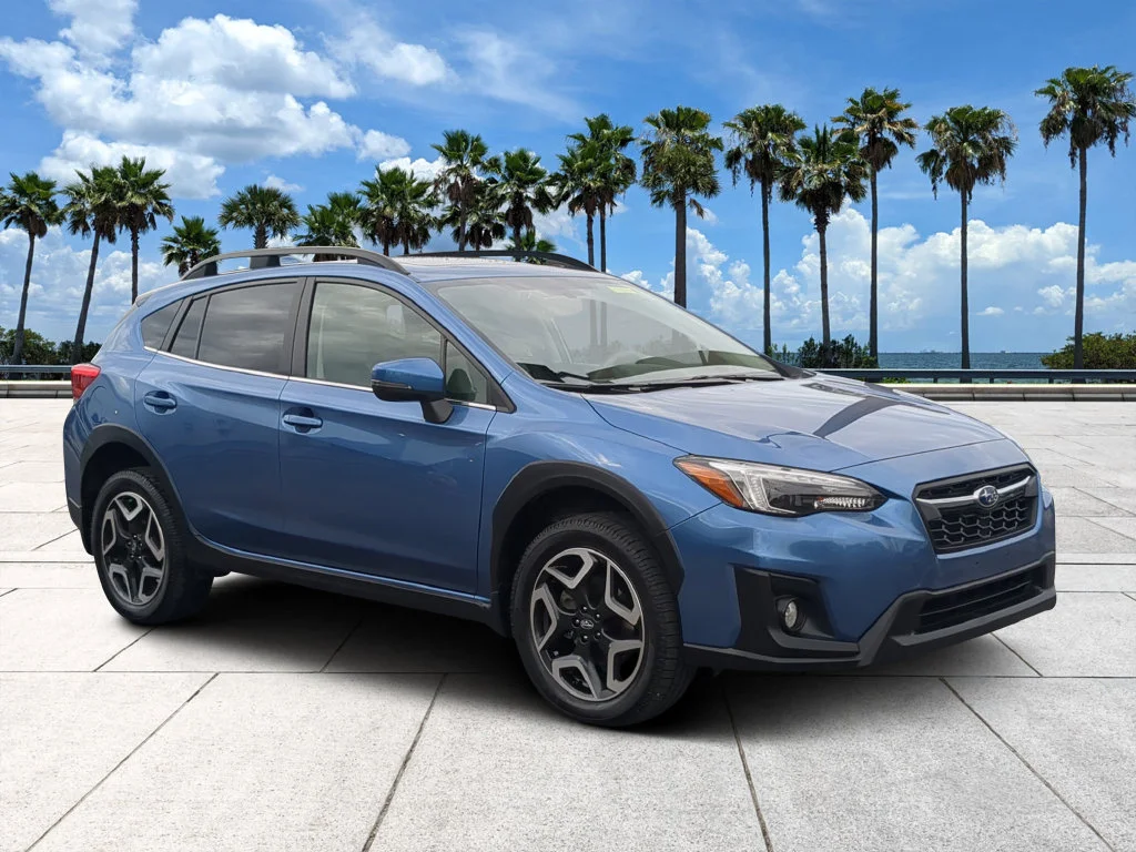 Used 2019 Blue Subaru 2.0i Limited image 3