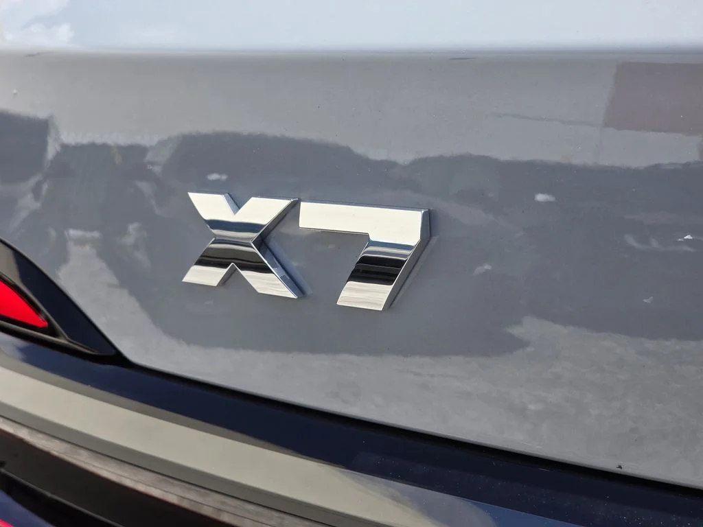 New 2027 Brooklyn Grey Metallic BMW M60i image 6