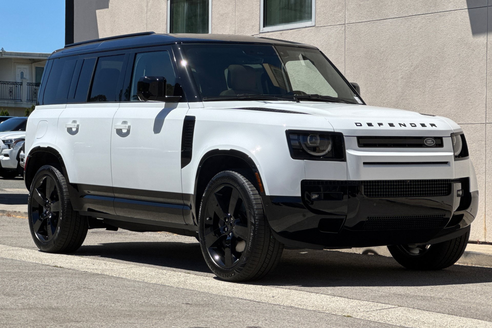 New 2026 Fuji White Land Rover X-Dynamic SE image 9