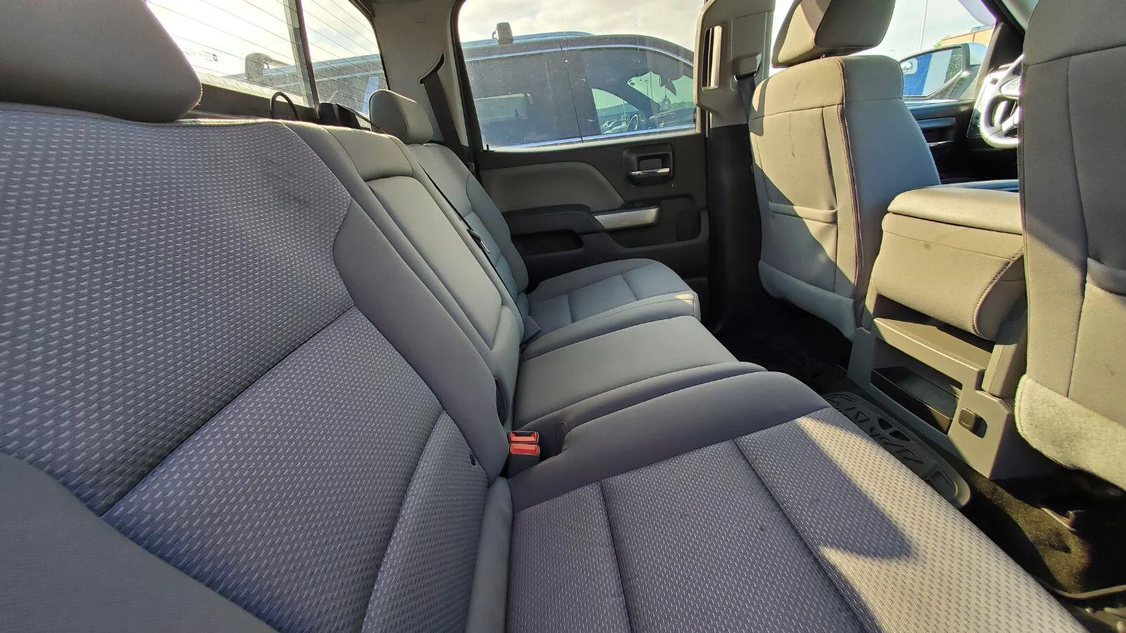 Used 2018 SILVER ICE METALLIC Chevrolet LT image 6