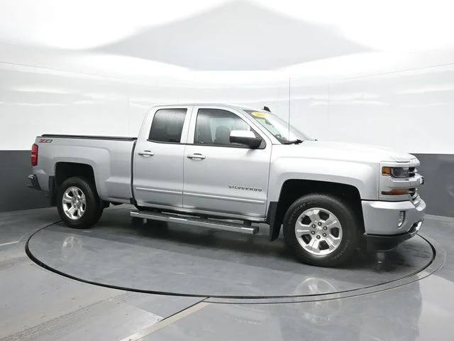 2018 Chevrolet Silverado 1500 LT Z71 - Photo 7
