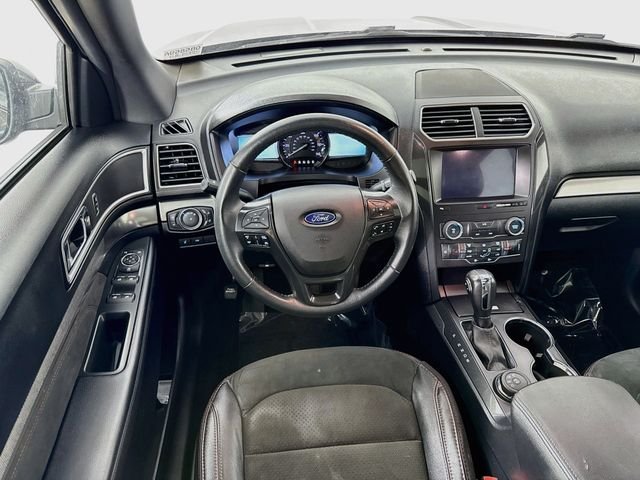 Used 2019 Red Ford XLT image 23