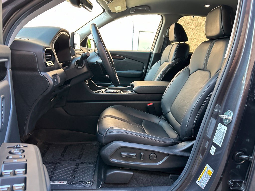 Used 2025 White Honda EX-L image 13
