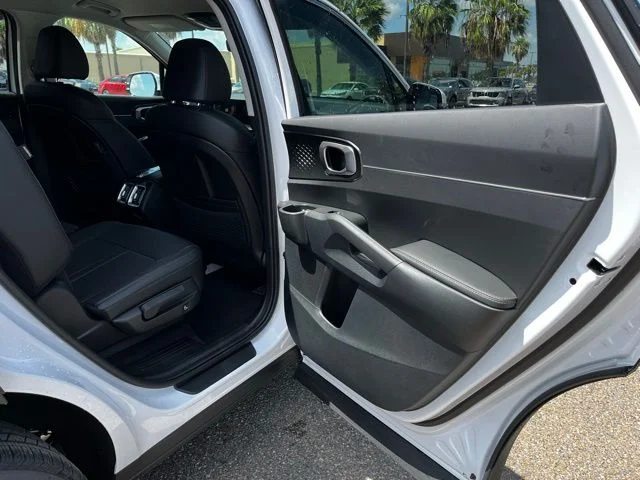 New 2026 White Kia EX image 20