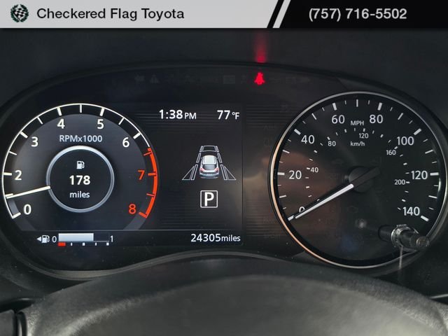 Used 2024 Aspen White Tricoat/Super Black Nissan SR image 24