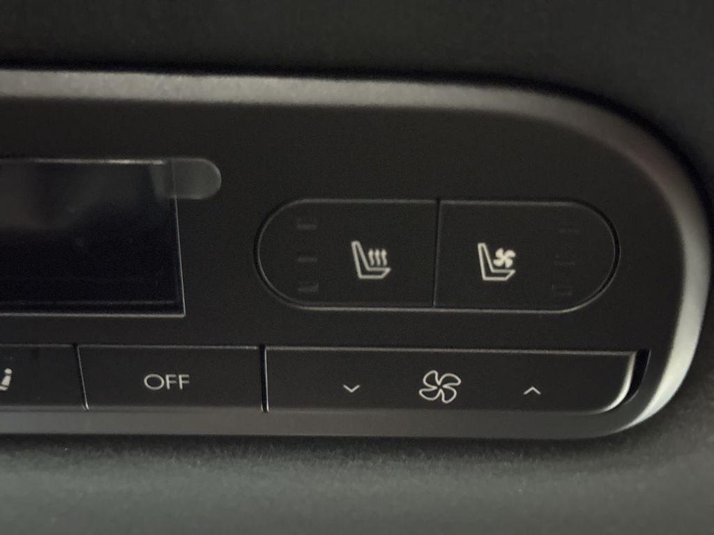 Used 2026 Abyss Black Hyundai Calligraphy image 33