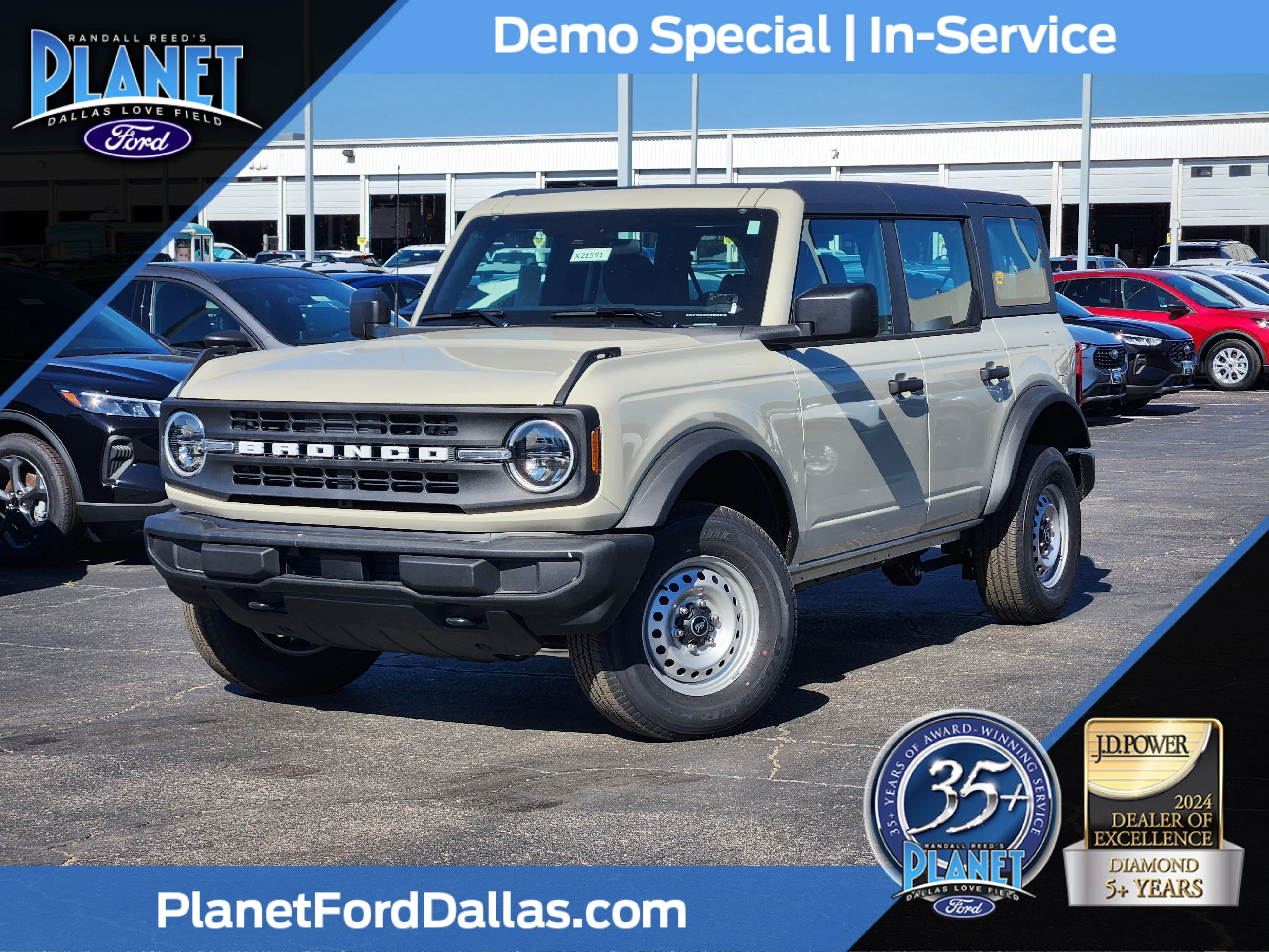 2025 Ford Bronco Base 4x4's photo