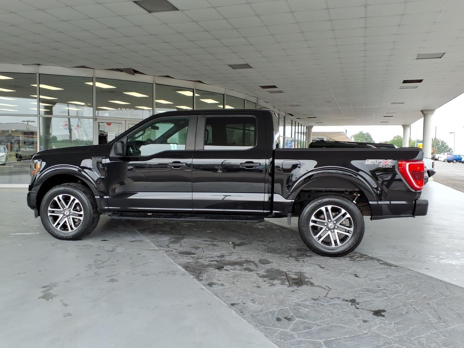 Used 2023 Agate Black Metallic Ford XL image 3
