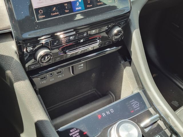 Used 2022 Gray Jeep Overland image 20