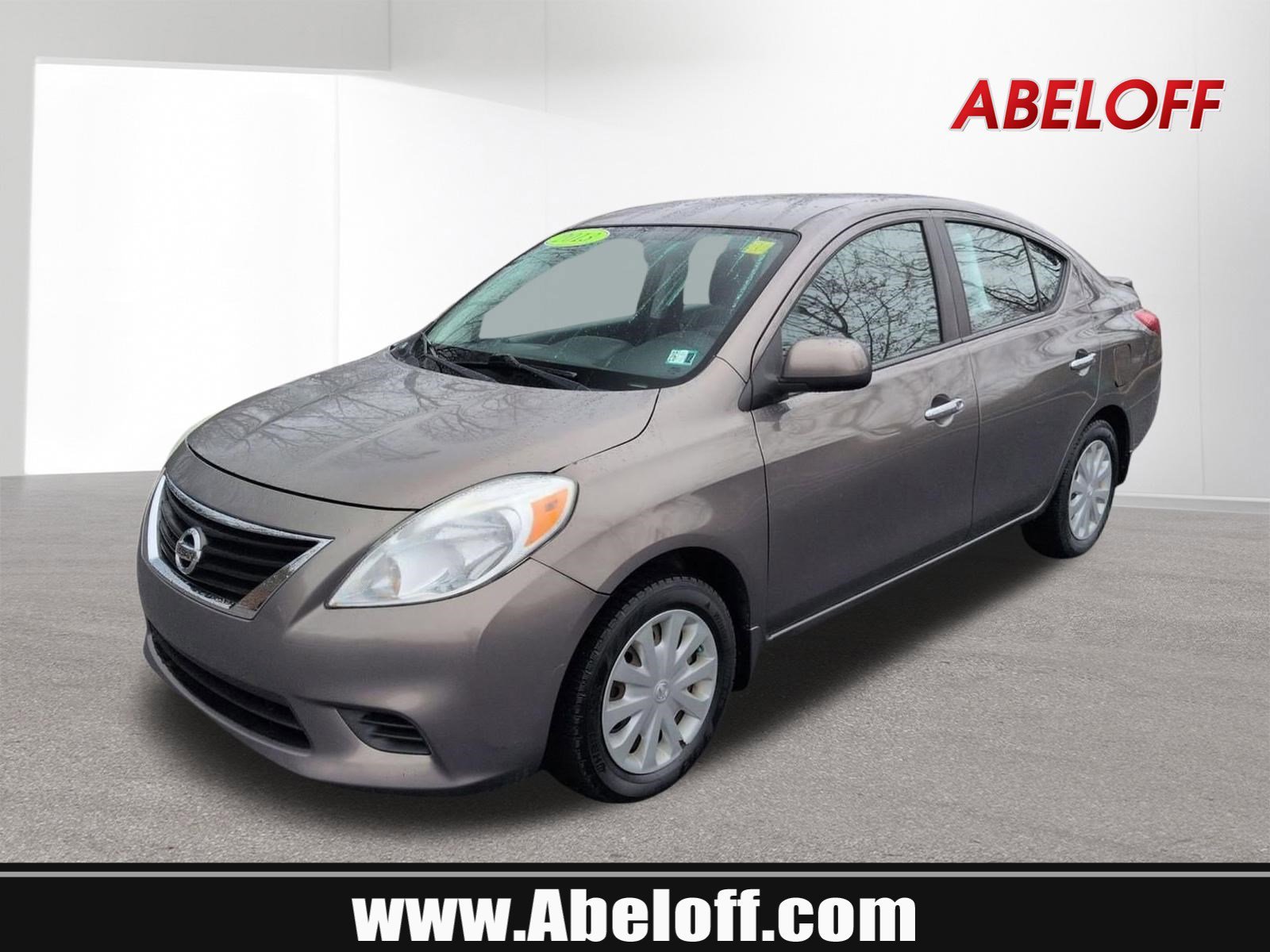 2013 Nissan Versa Sedan SV