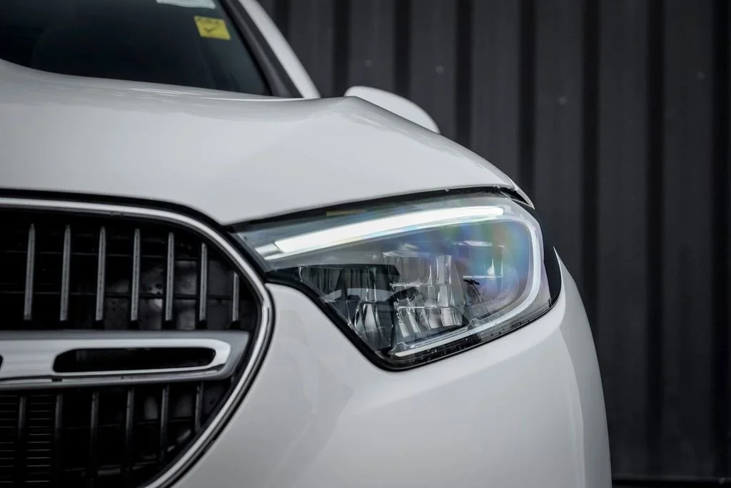 New 2026 Polar White Mercedes-Benz GLC 300 image 39