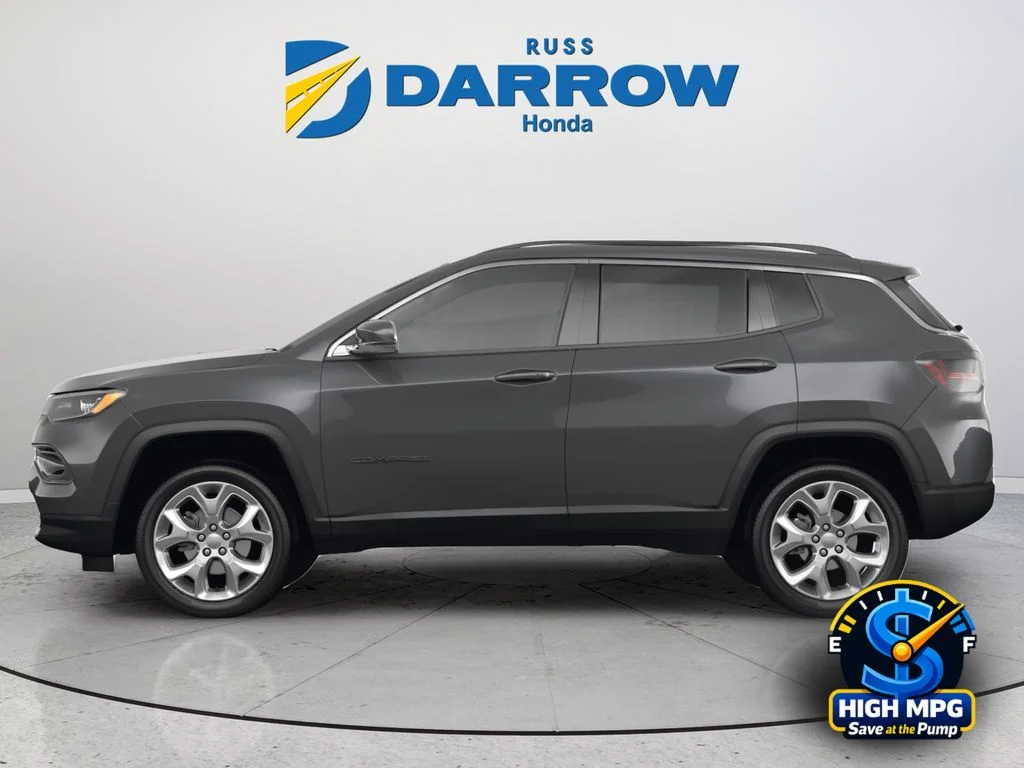 Used 2022 Gray Jeep Latitude Lux image 2