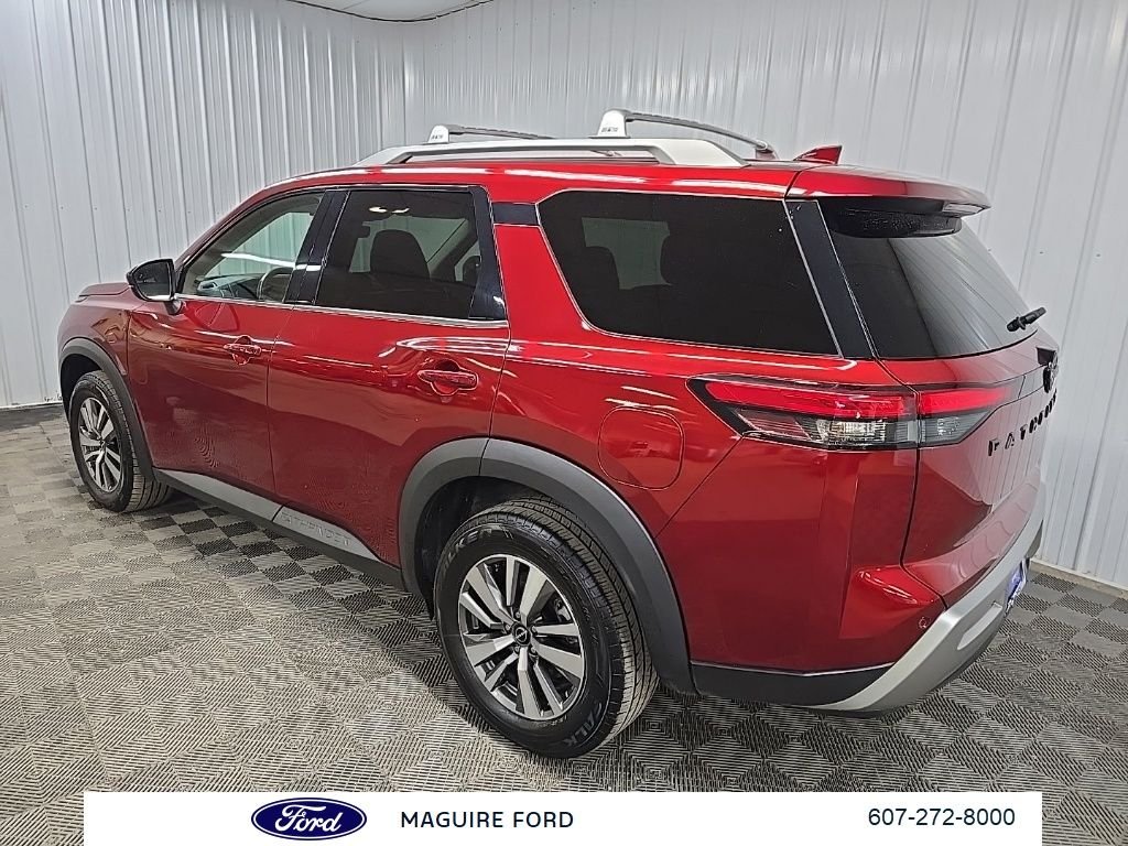 Used 2023 Red Nissan SL image 11
