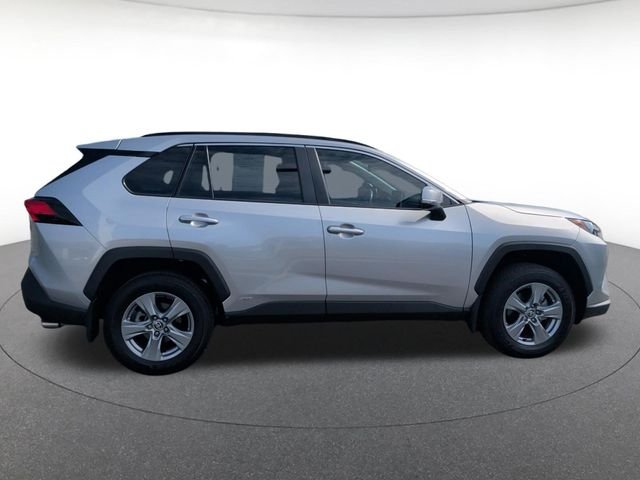 Certified Used 2025 Silver Toyota XLE image 7