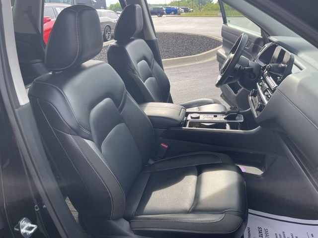 Used 2023 Black Nissan SL image 24