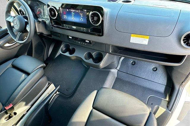 New 2026 Pebble Gray Mercedes-Benz  image 51